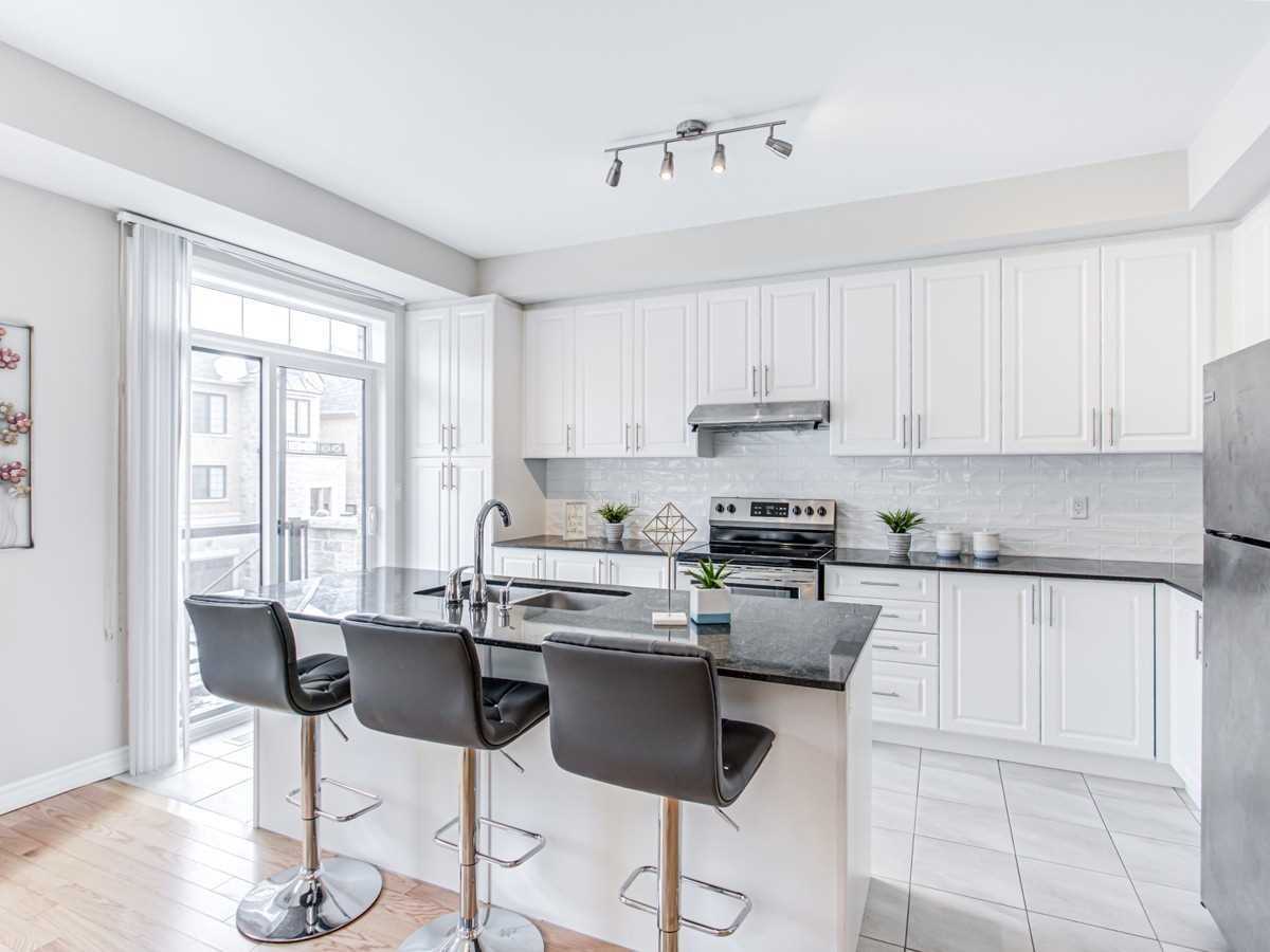 283 Bloomington Road W
