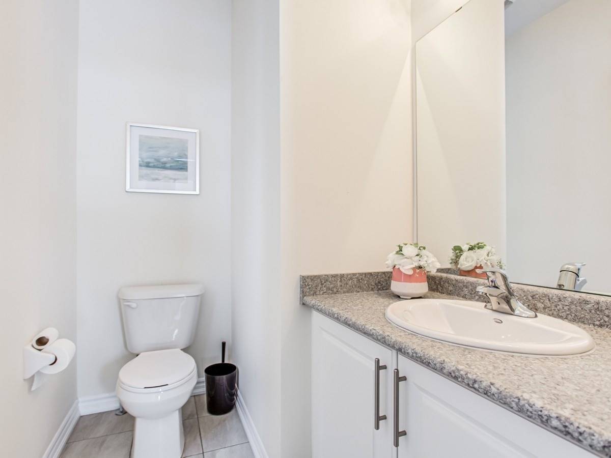 283 Bloomington Road W