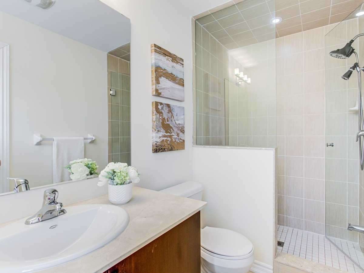 283 Bloomington Road W