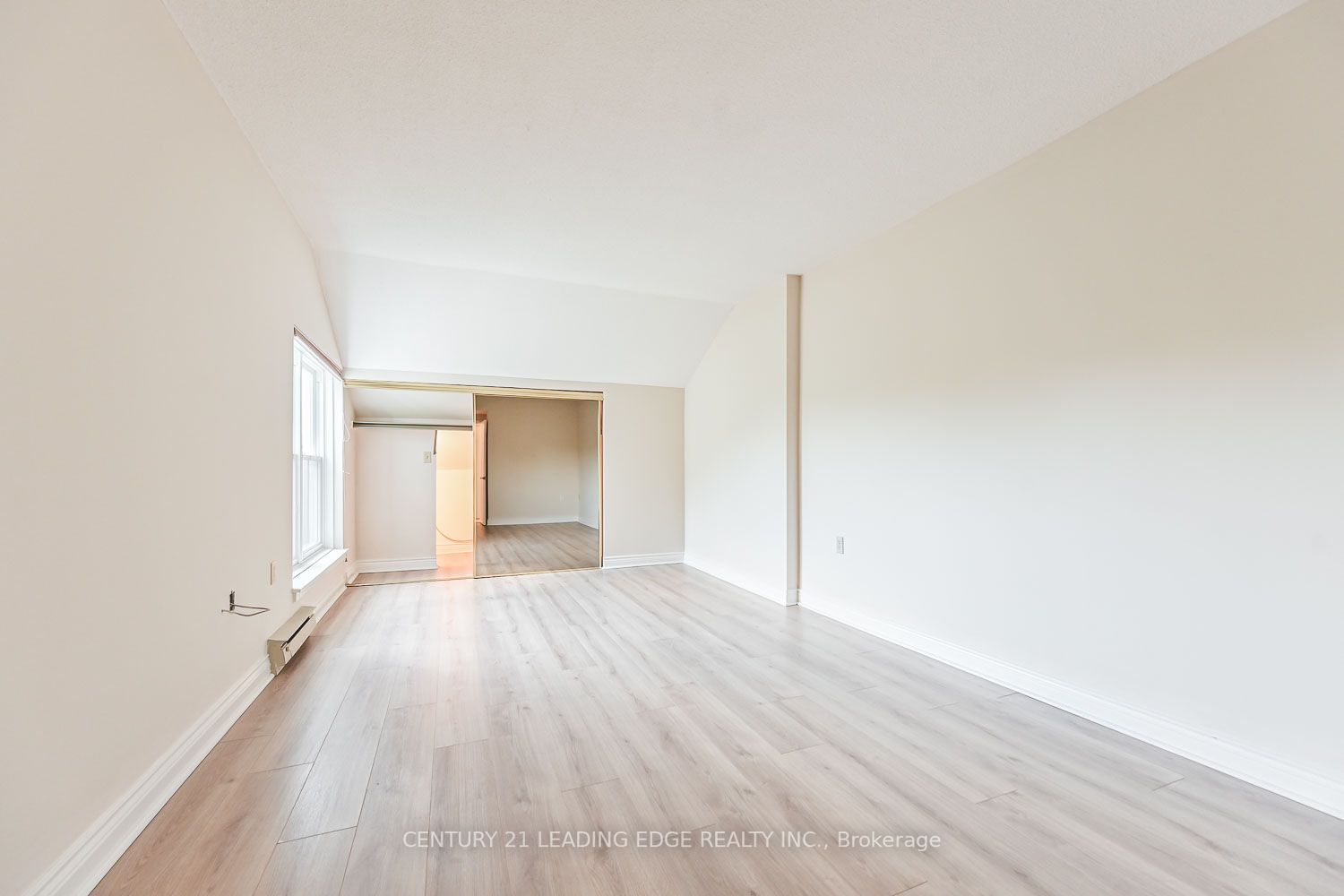 100 Anna Russell Way, #Ph19