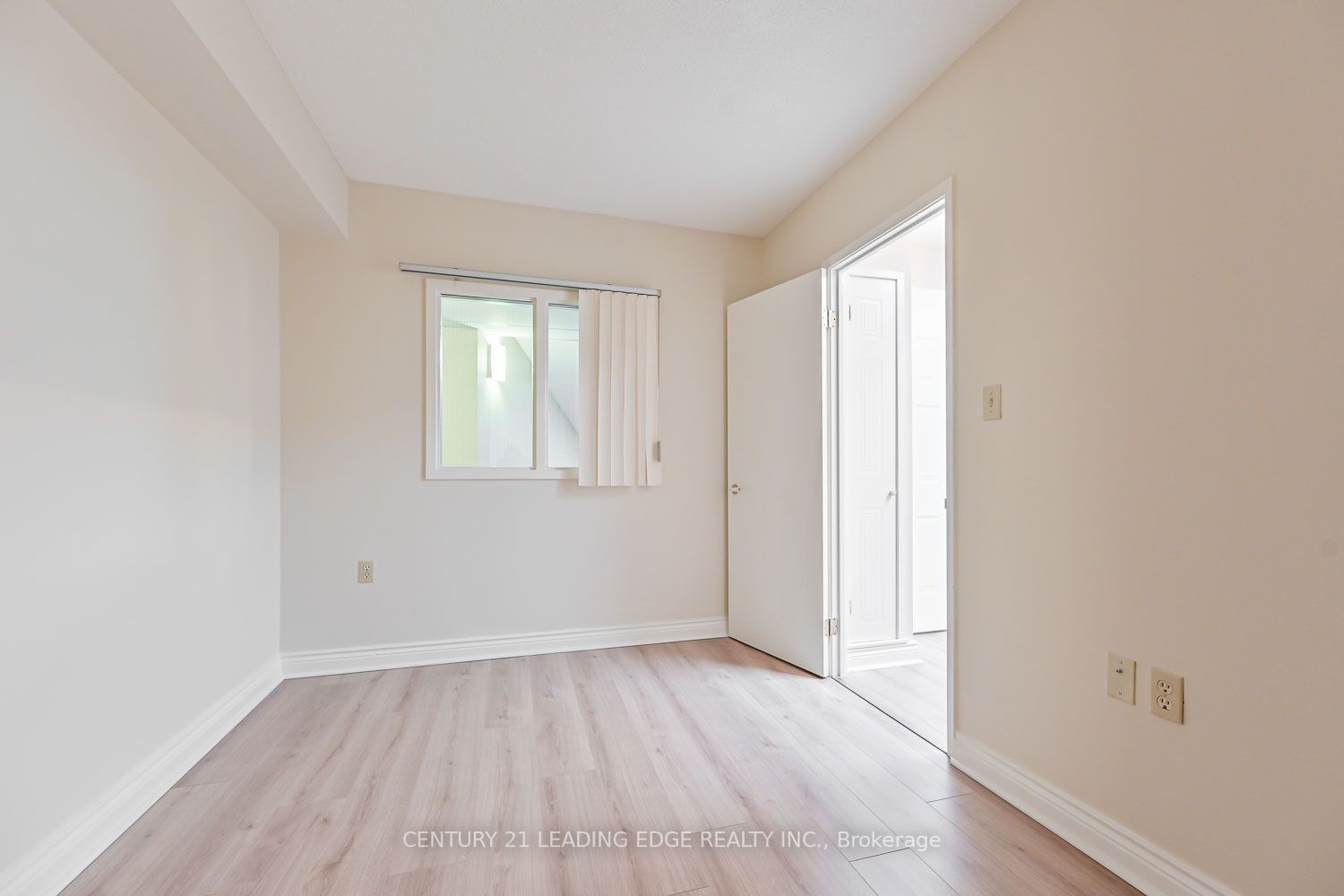 100 Anna Russell Way, #Ph19