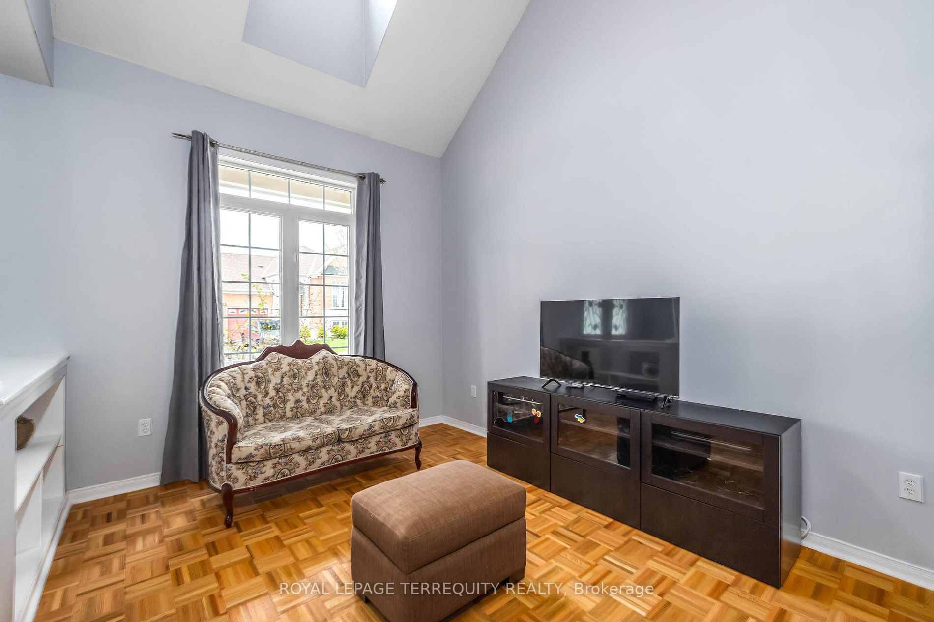 40 Manorwood Dr