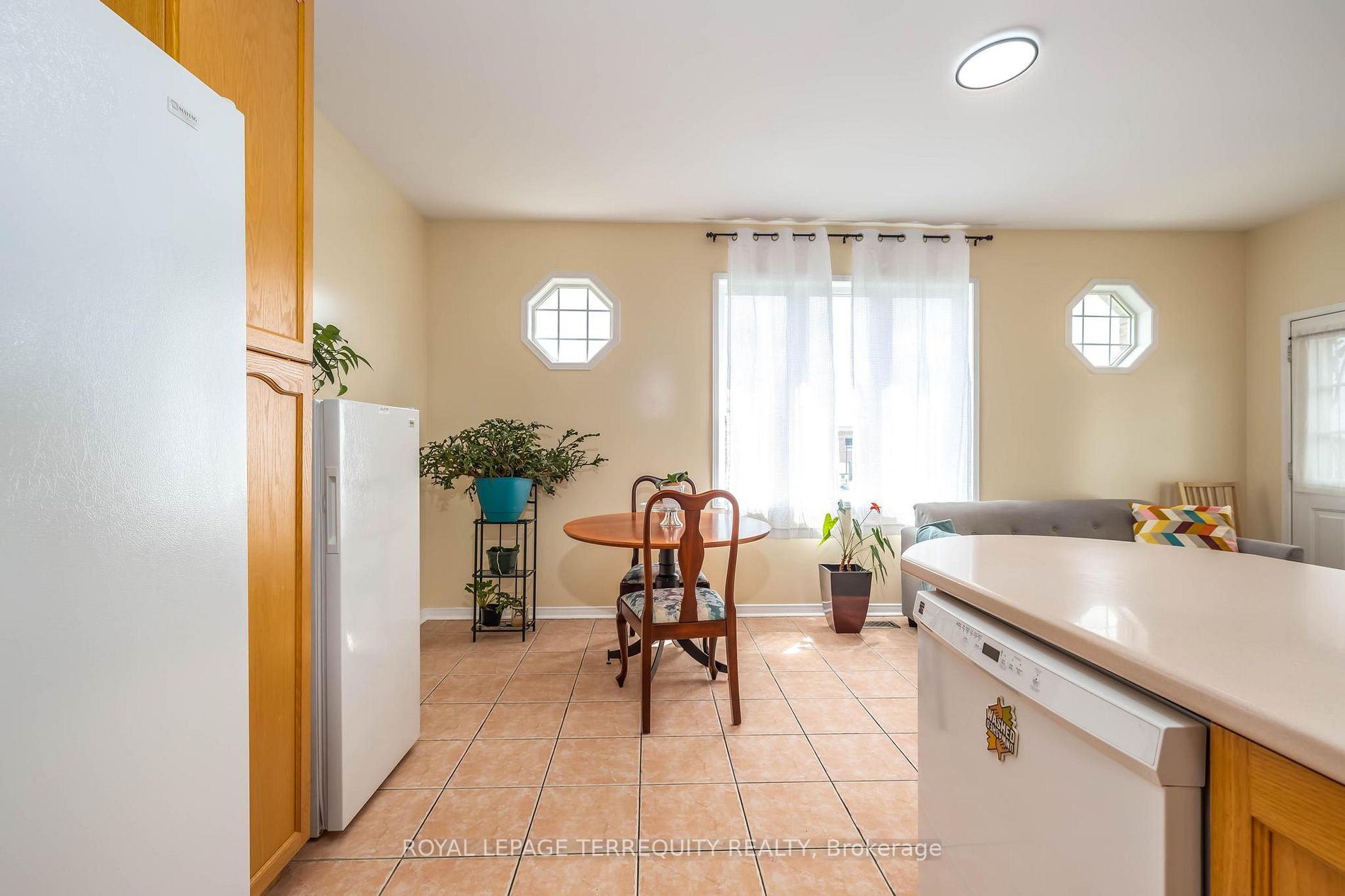 40 Manorwood Dr