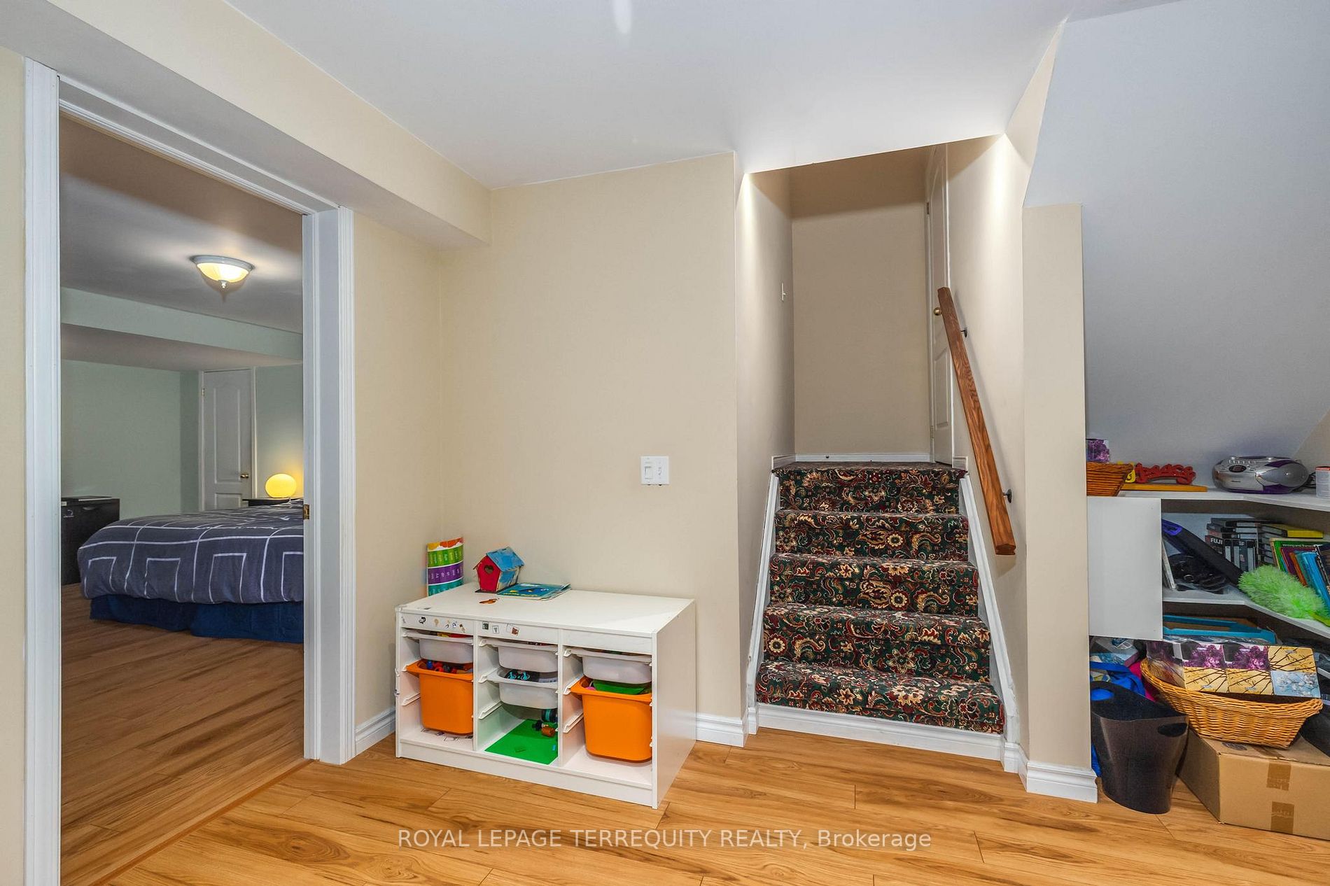 40 Manorwood Dr