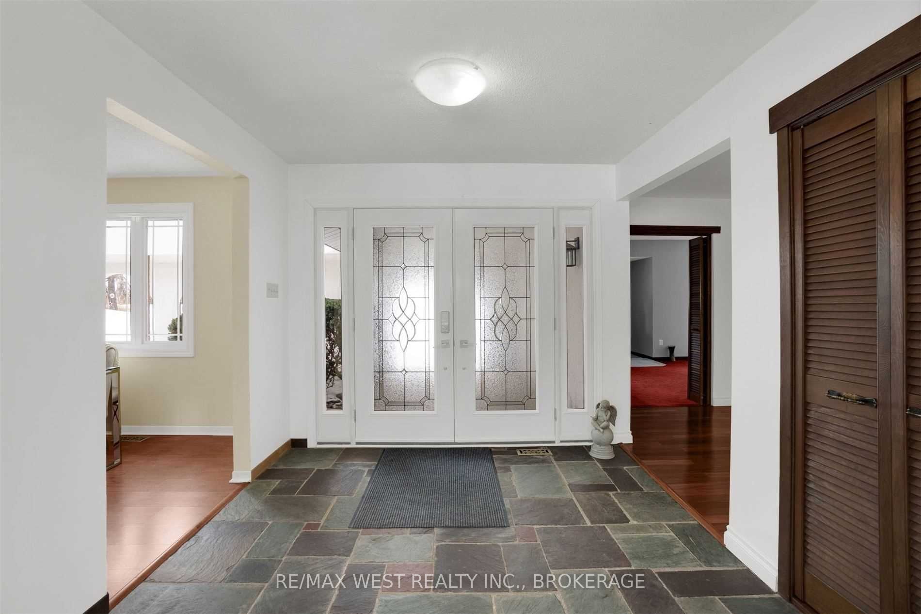 Listing N5965049 - Large Photo # 1