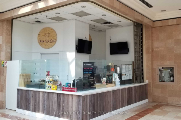 670 Highway 7 E, Richmond Hill