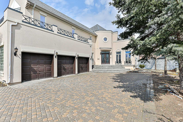 59 Kingmount Cres, Richmond Hill
