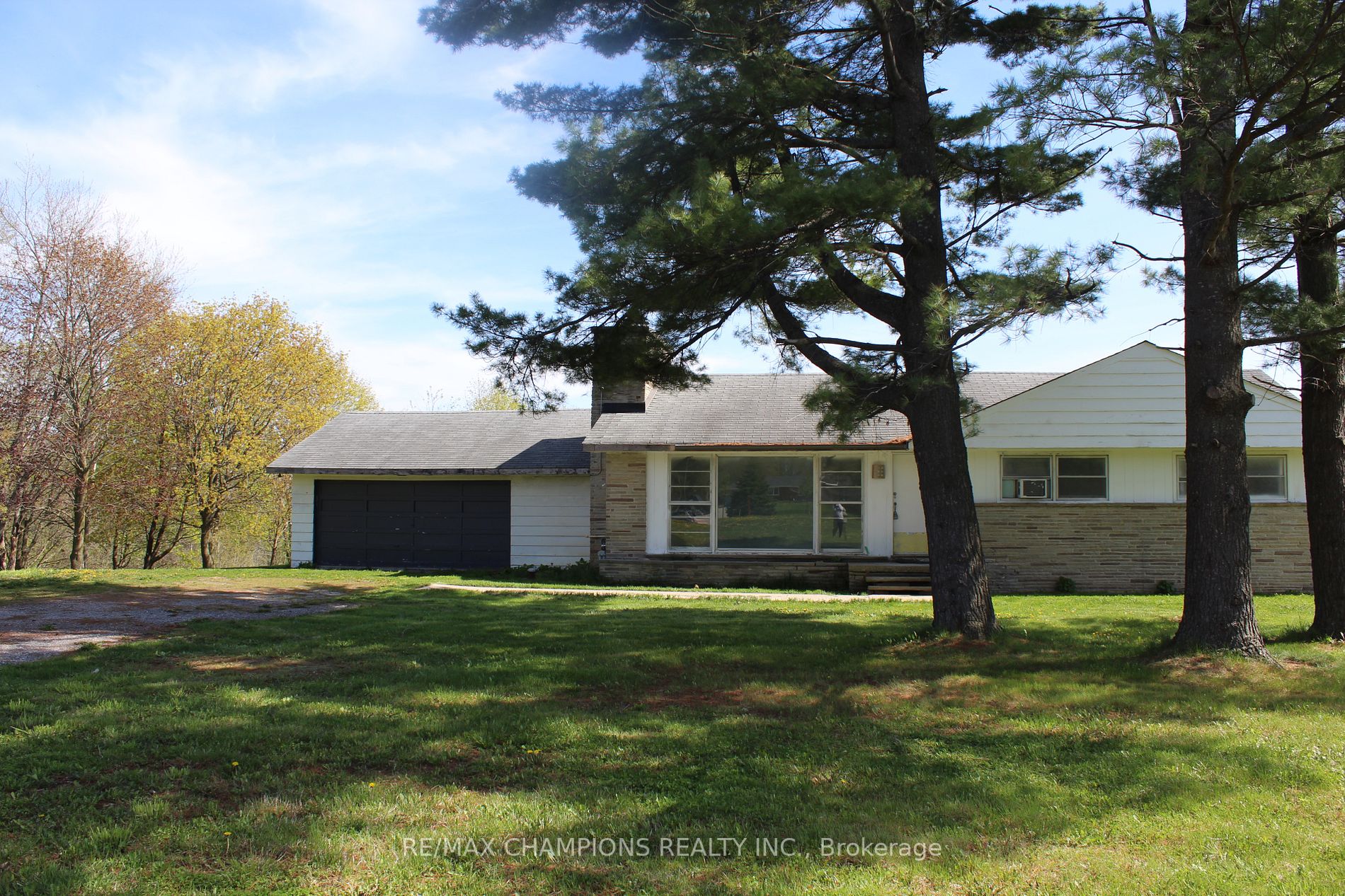 Listing N5966044 - Large Photo # 1