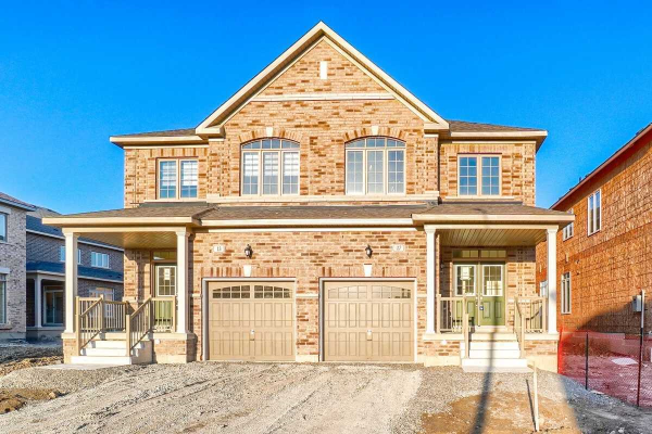 17 Ferragine Cres, Bradford West Gwillimbury