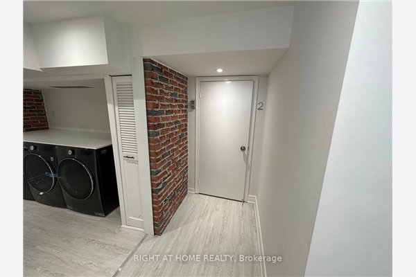 238 Baker Ave, Richmond Hill