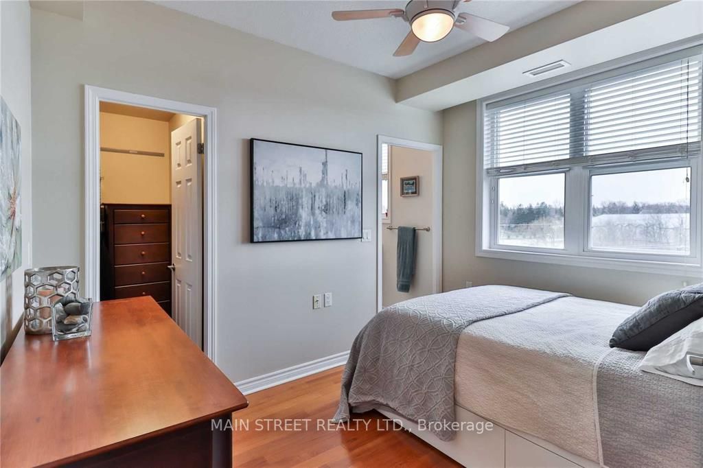 15450 Yonge Street #304
