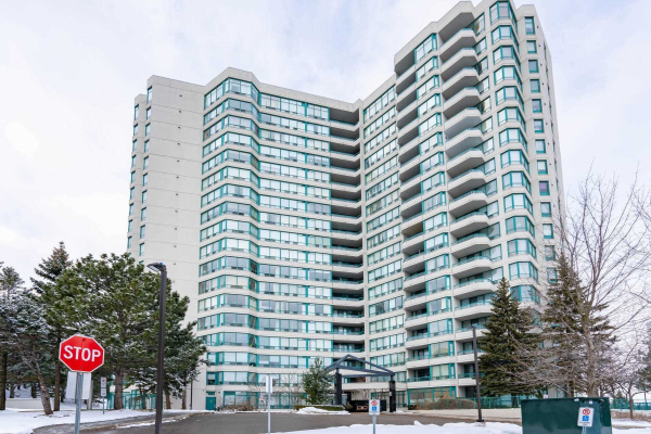 7250 Yonge St, Vaughan