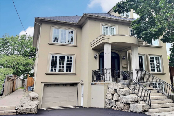 219 Ruggles Ave, Richmond Hill
