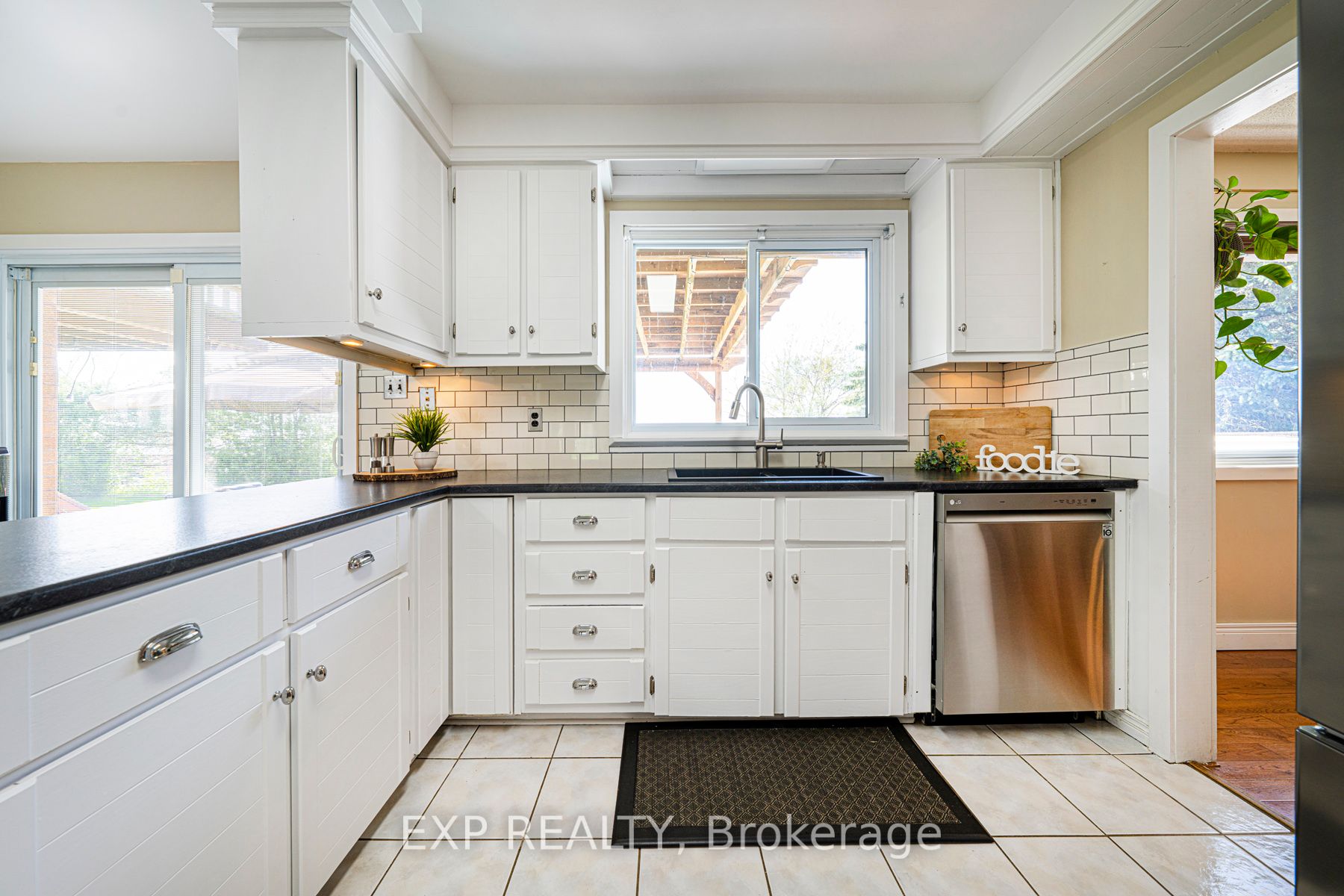 Listing N5969648 - Large Photo # 18