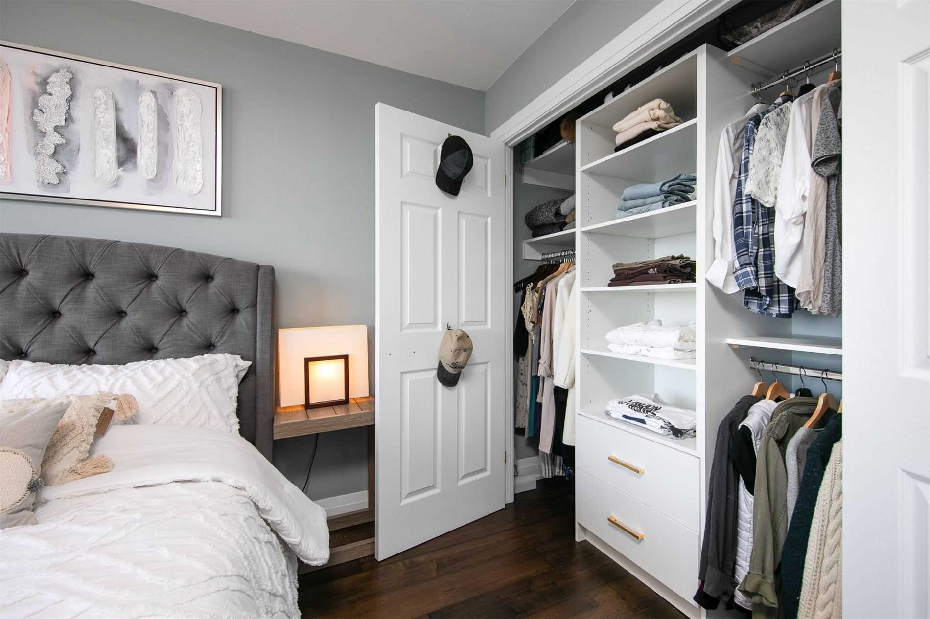 8111 Yonge St, #1712