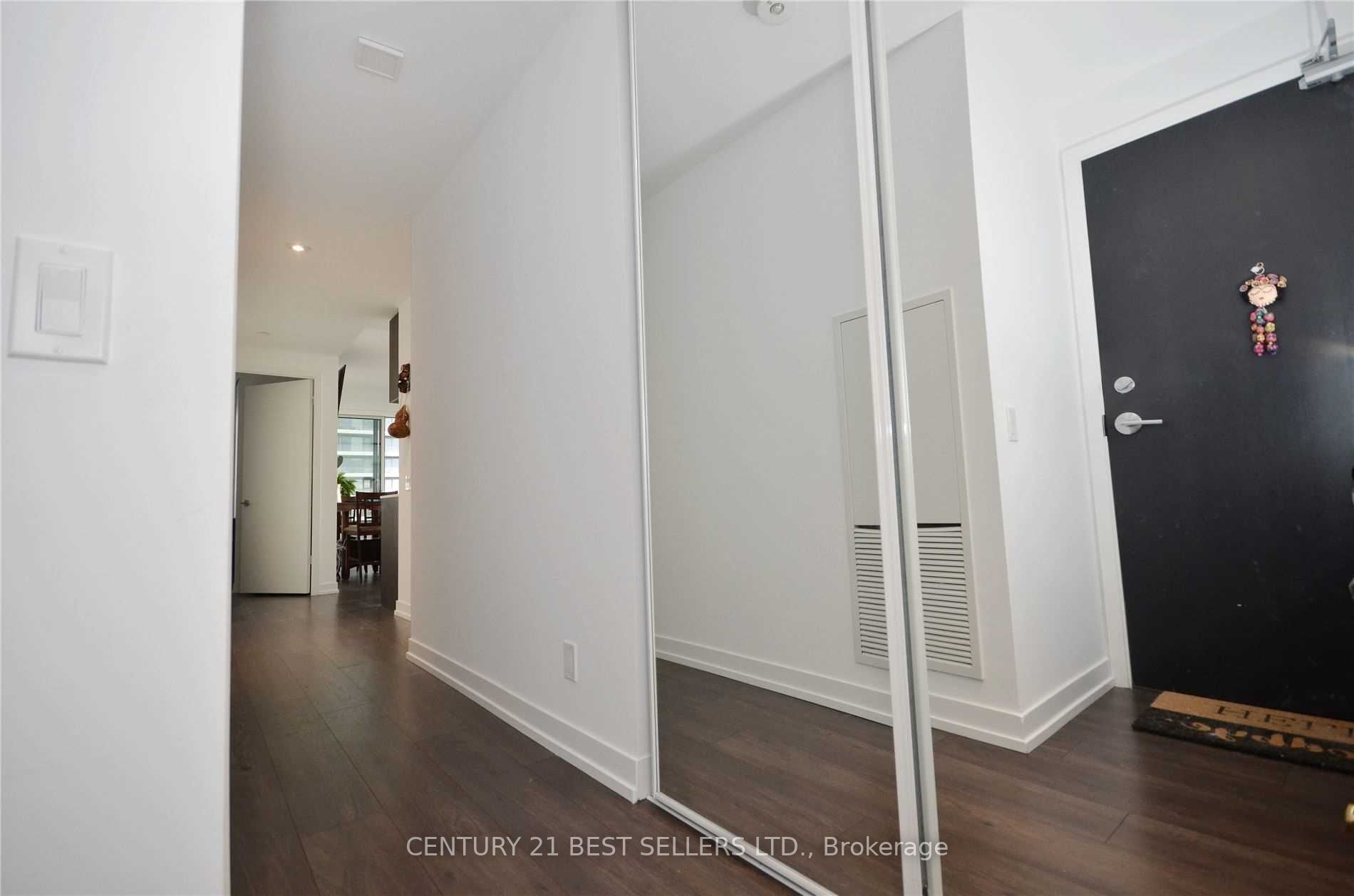 898 Portage Pkwy, #1709