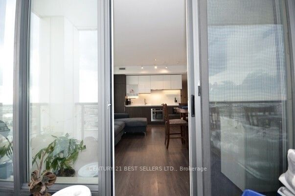 898 Portage Pkwy, #1709