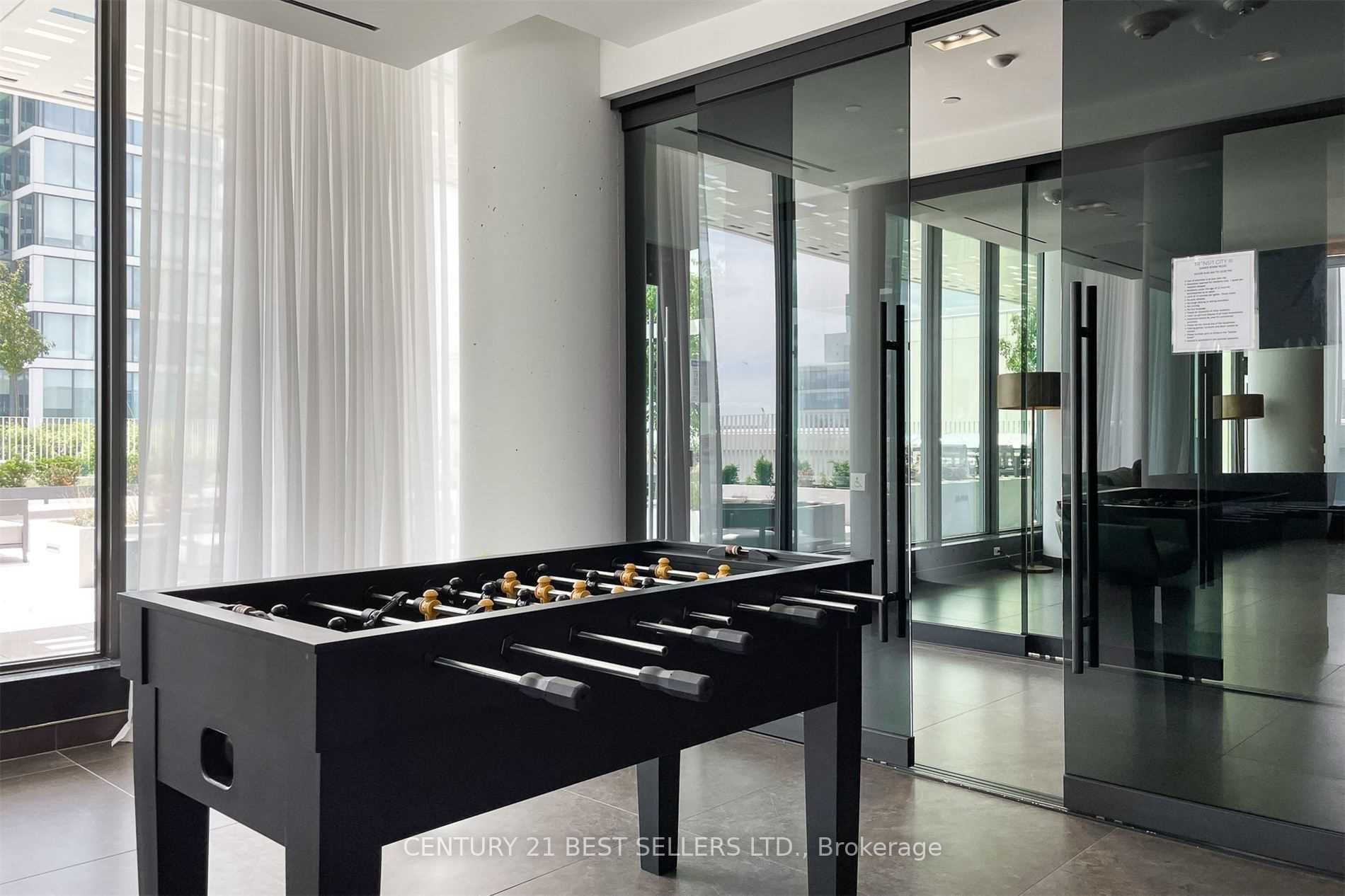 898 Portage Pkwy, #1709