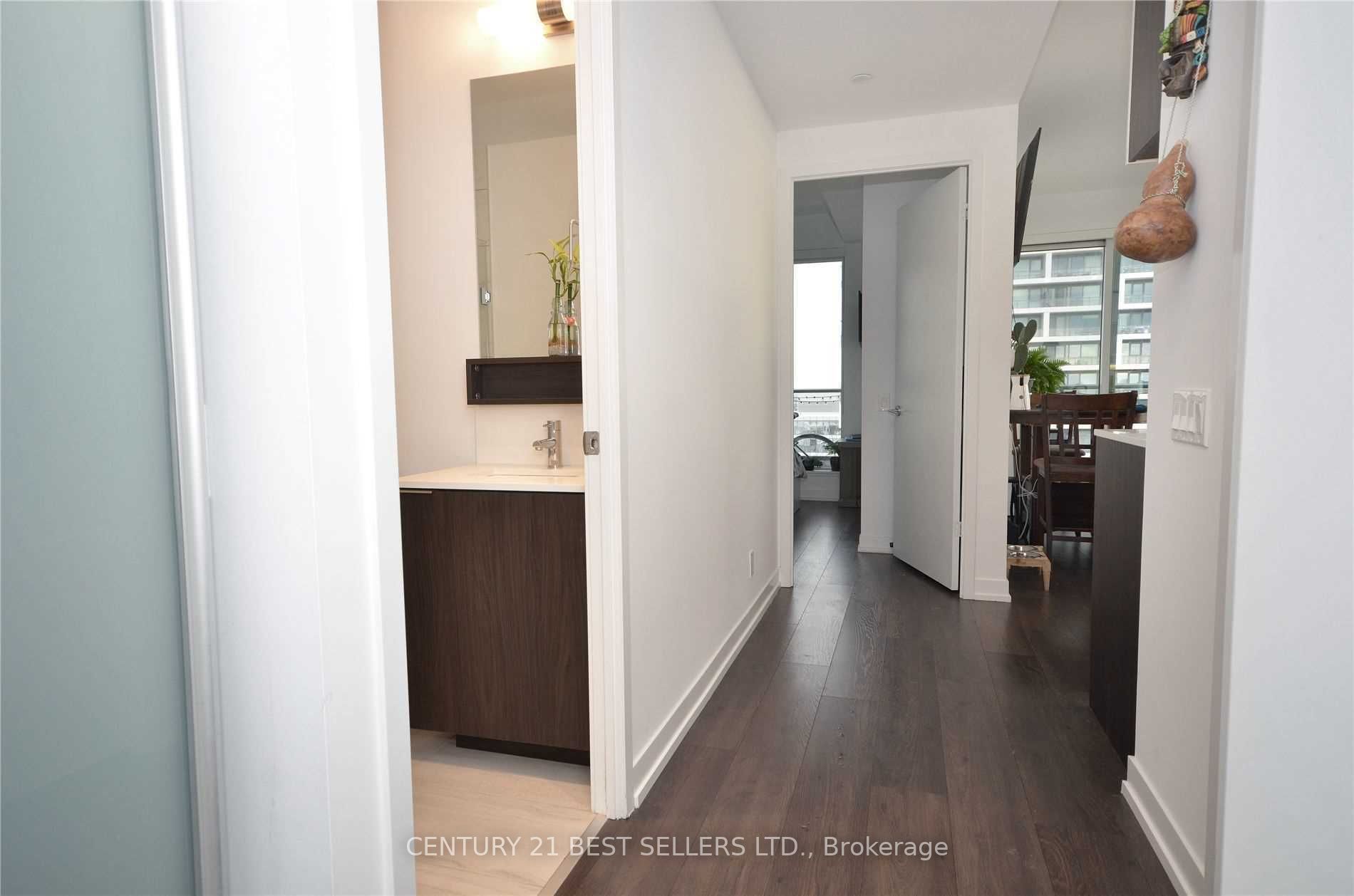 898 Portage Pkwy, #1709