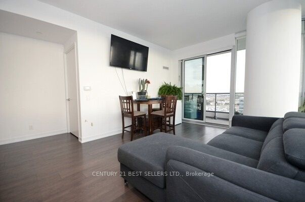 898 Portage Pkwy, #1709