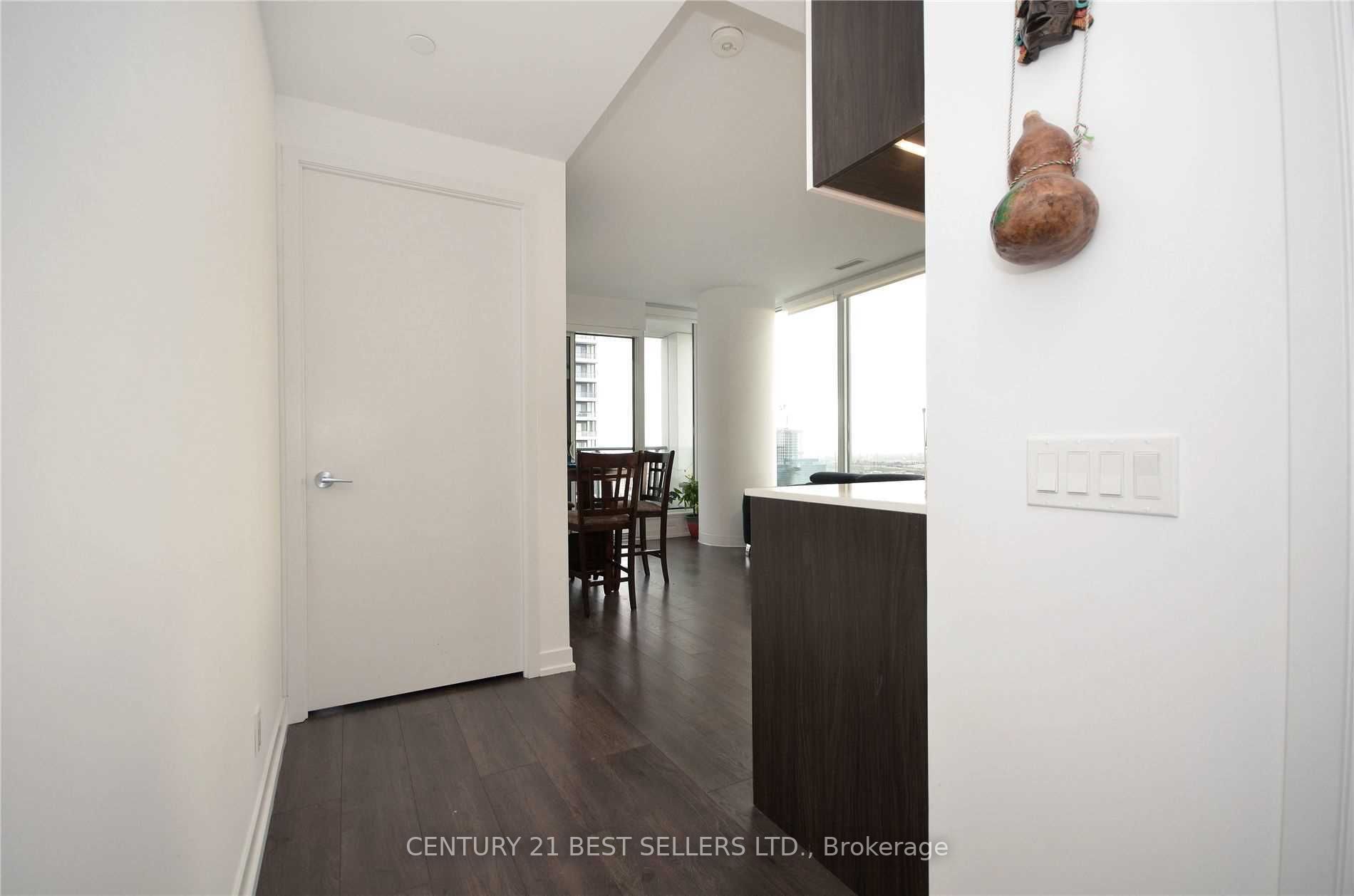 898 Portage Pkwy, #1709