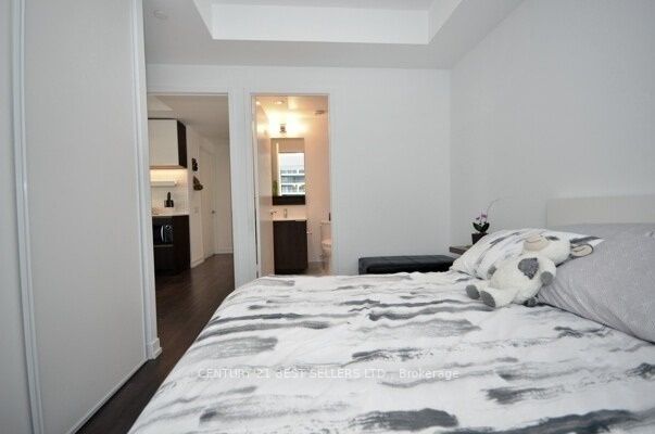 898 Portage Pkwy, #1709