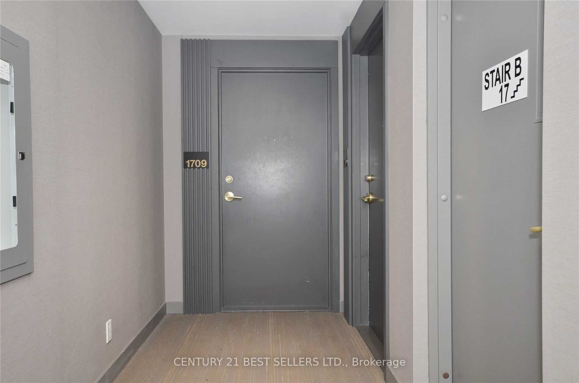 898 Portage Pkwy, #1709