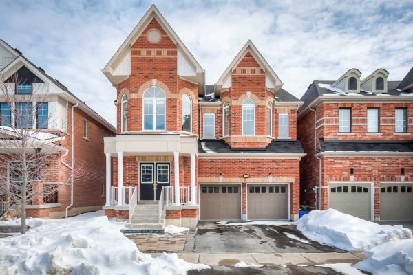 11 Trumpet St, Whitchurch-Stouffville