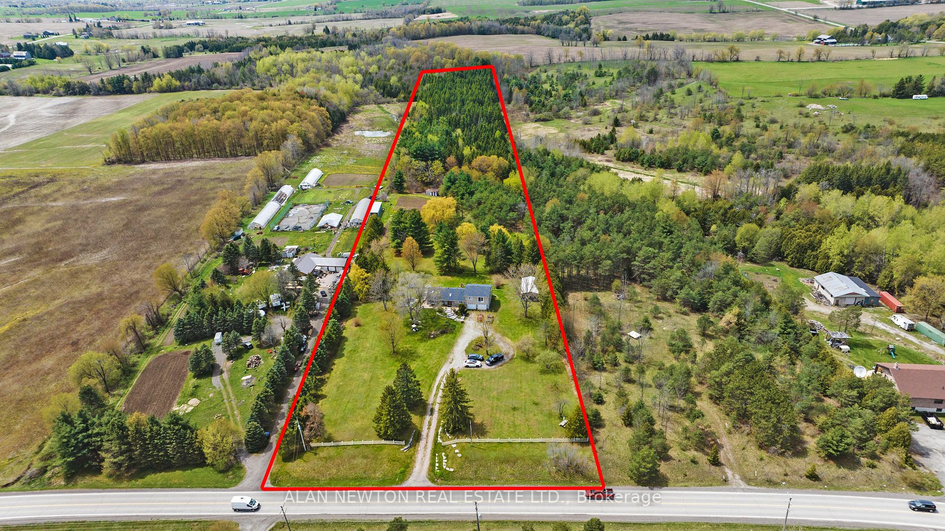 5832 5 Side Rd