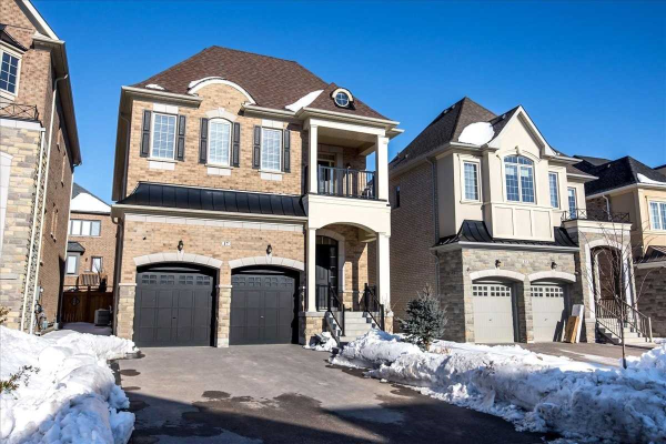 17 Bannockburn Dr, Vaughan