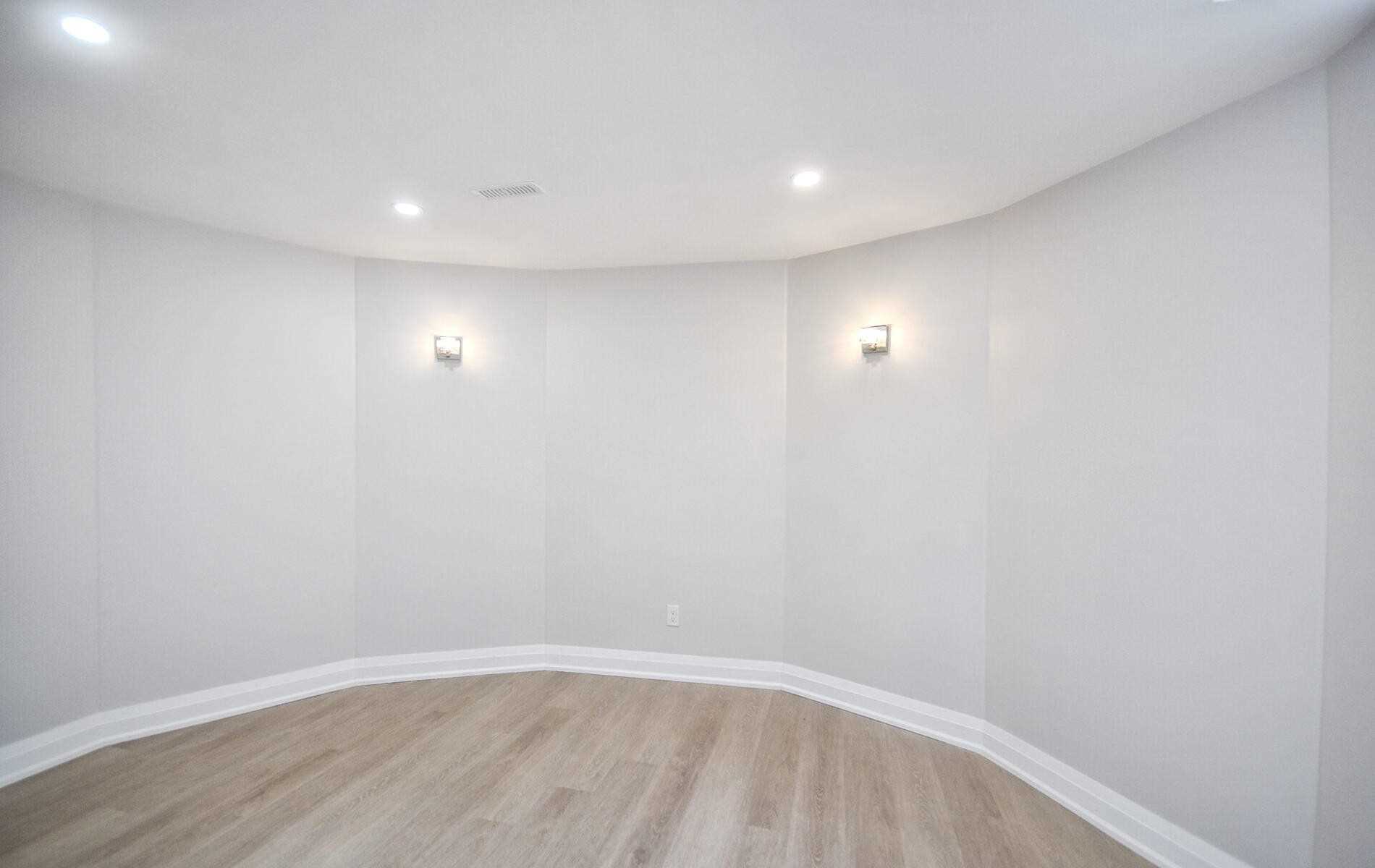 #B - 97 Luba Ave, Richmond Hill