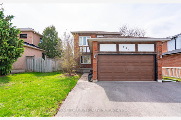 852 College Manor Dr, Newmarket