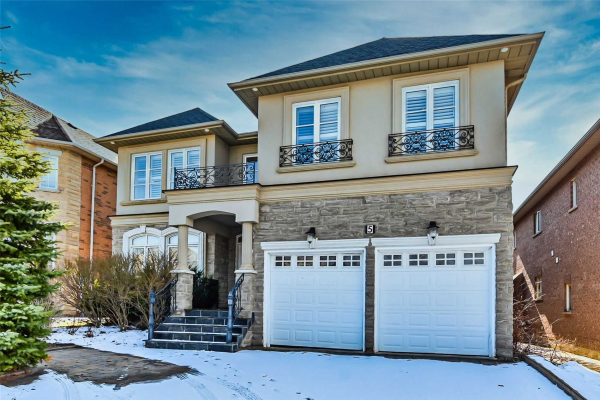 5 Canyon Hill Ave, Richmond Hill