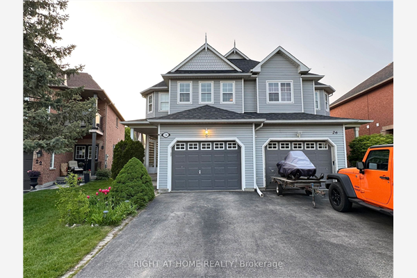 24 Colonial Cres, Richmond Hill