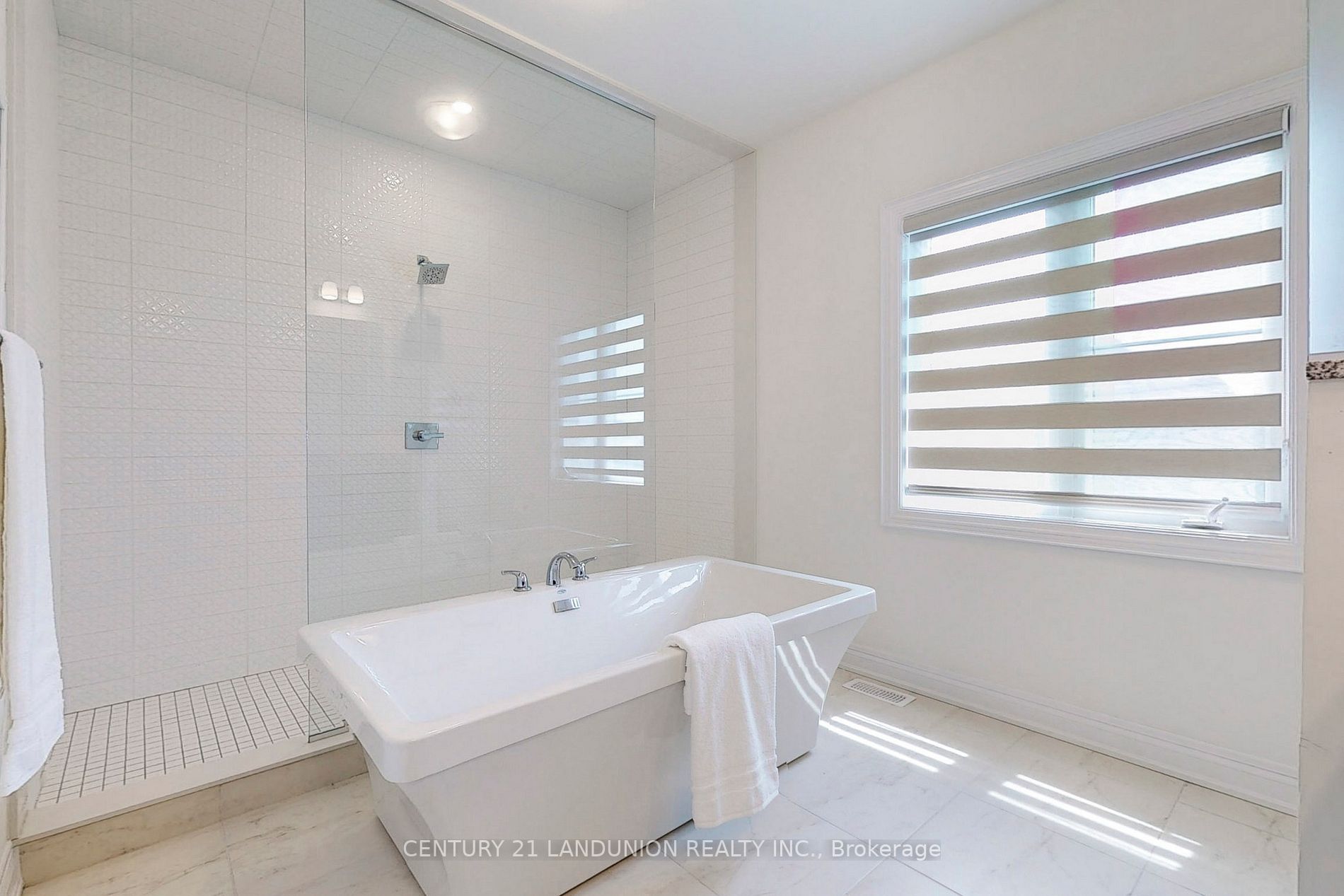 33 Brant Dr
