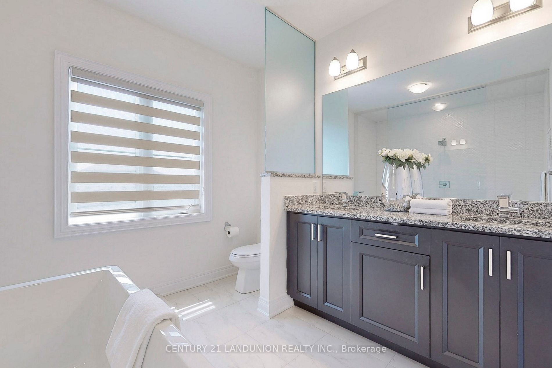 33 Brant Dr