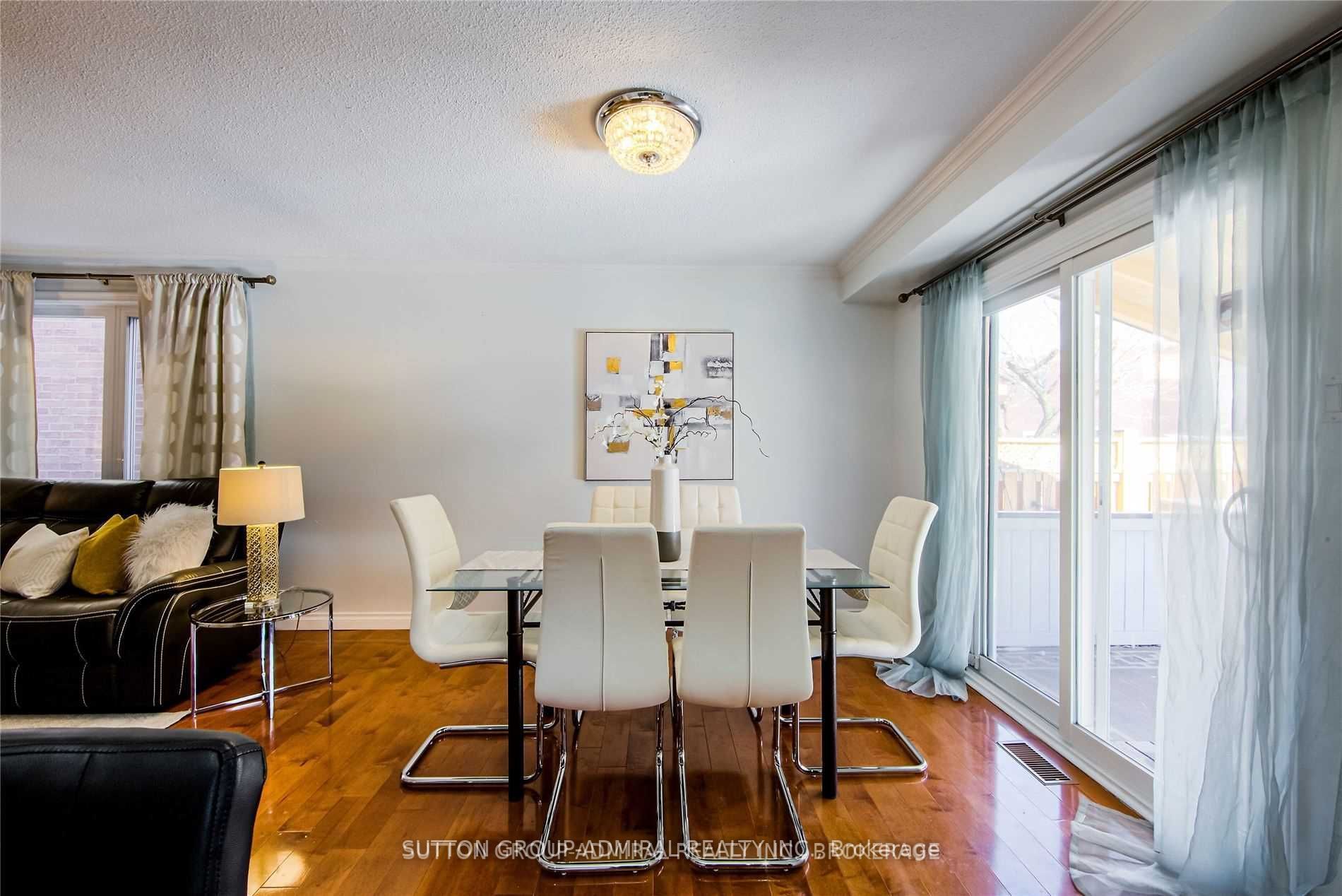 23 Millbank Crt