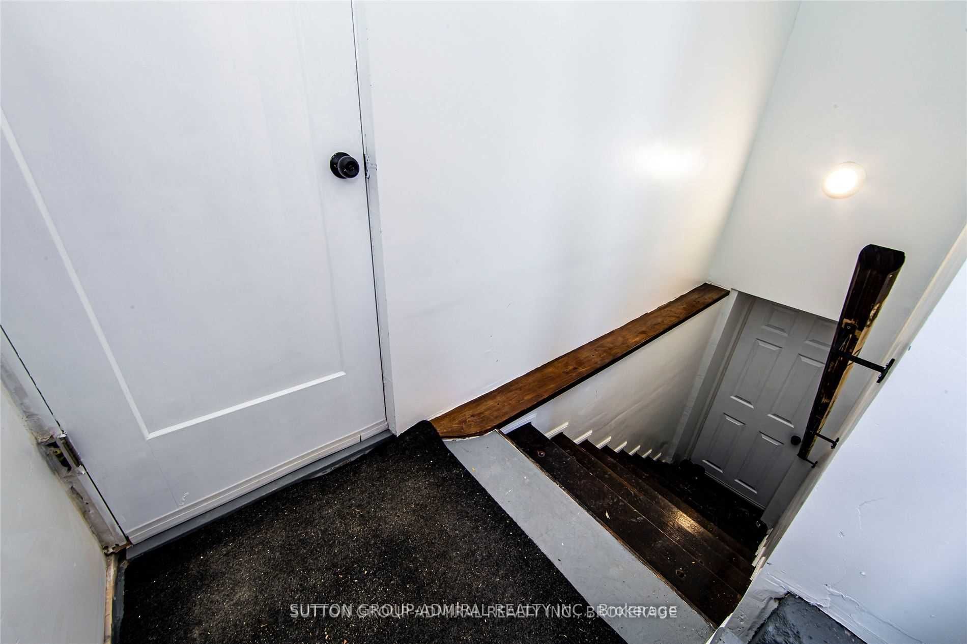 23 Millbank Crt