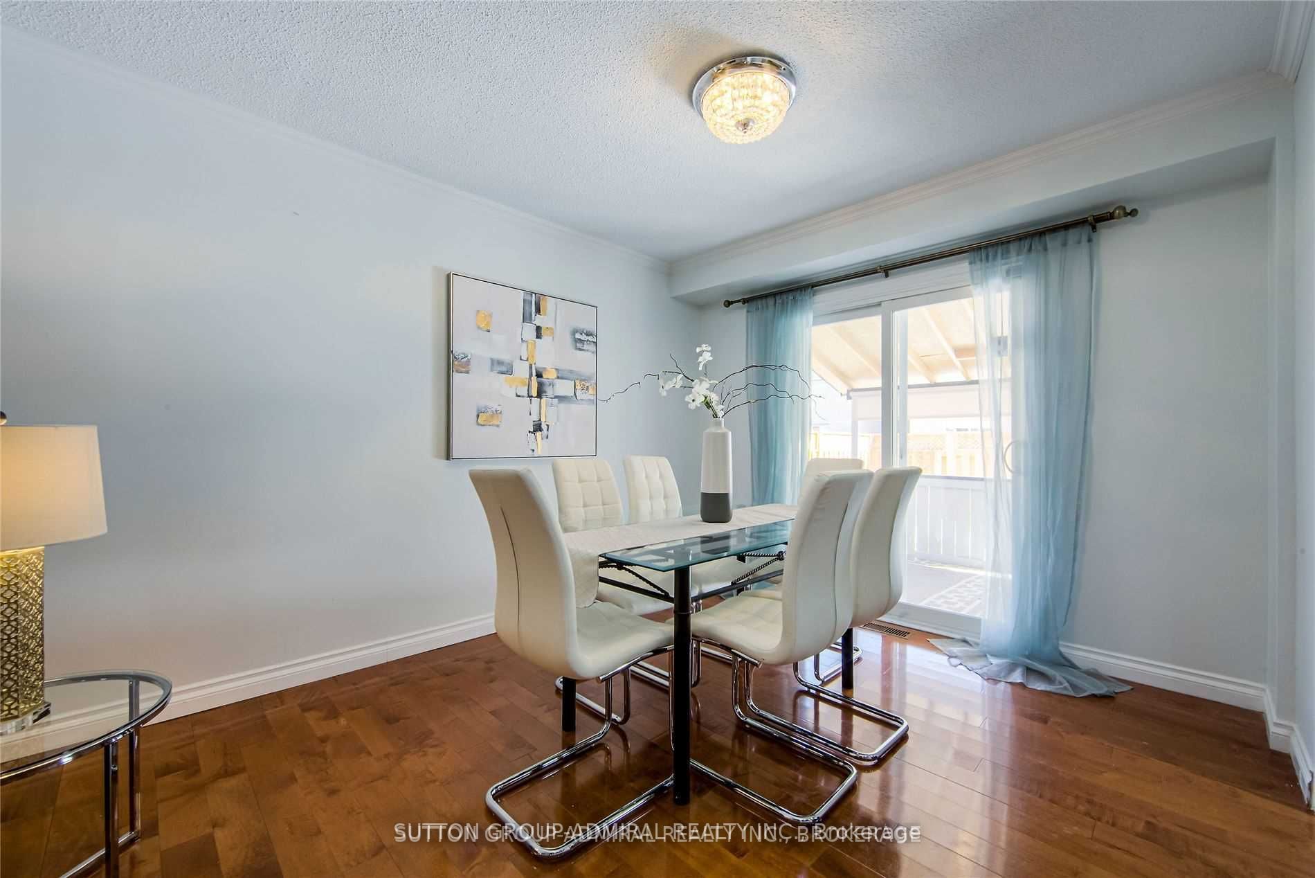 23 Millbank Crt