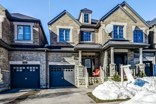 124 Via Toscana Rd, Vaughan
