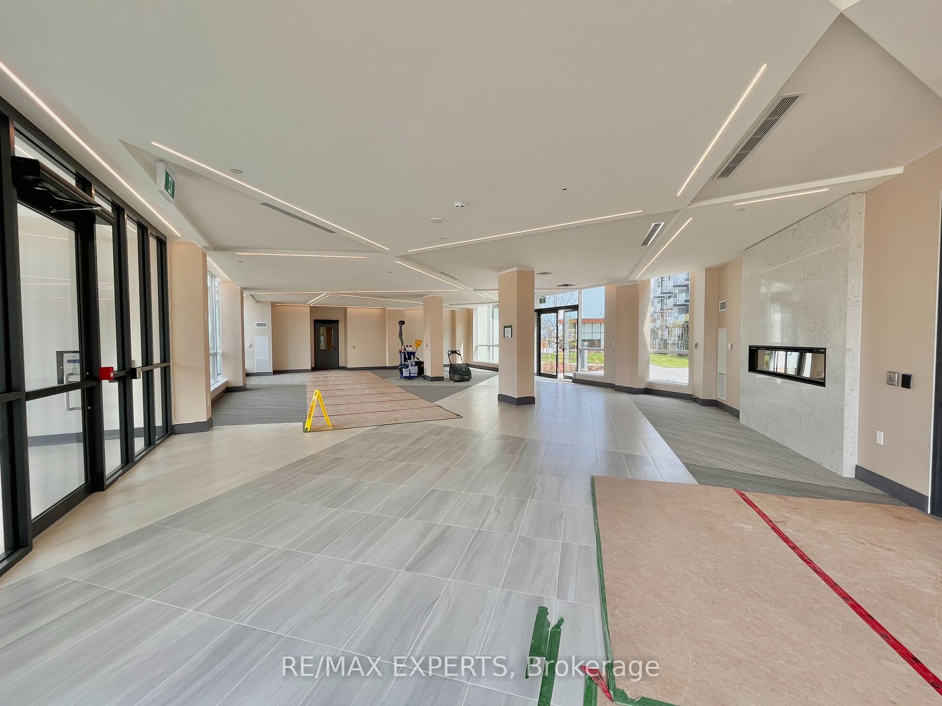 415 Sea Ray Ave, #105