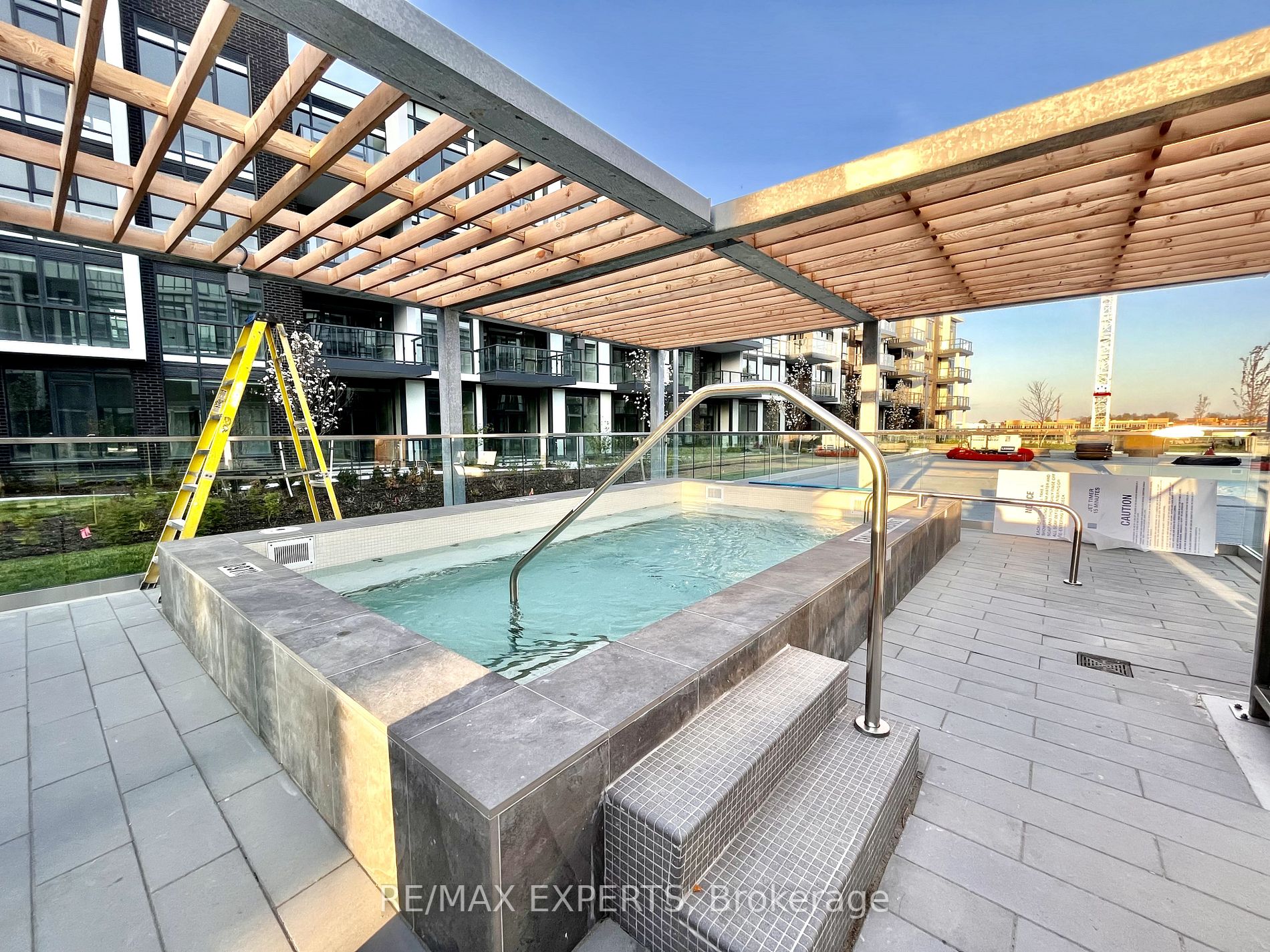 415 Sea Ray Ave, #105