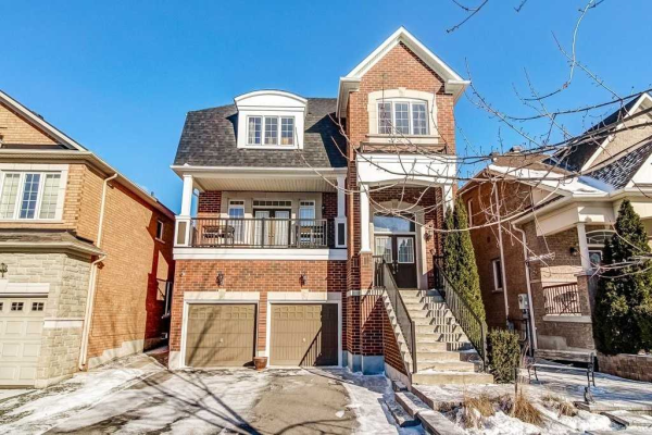 22 Golden Orchard Rd, Vaughan