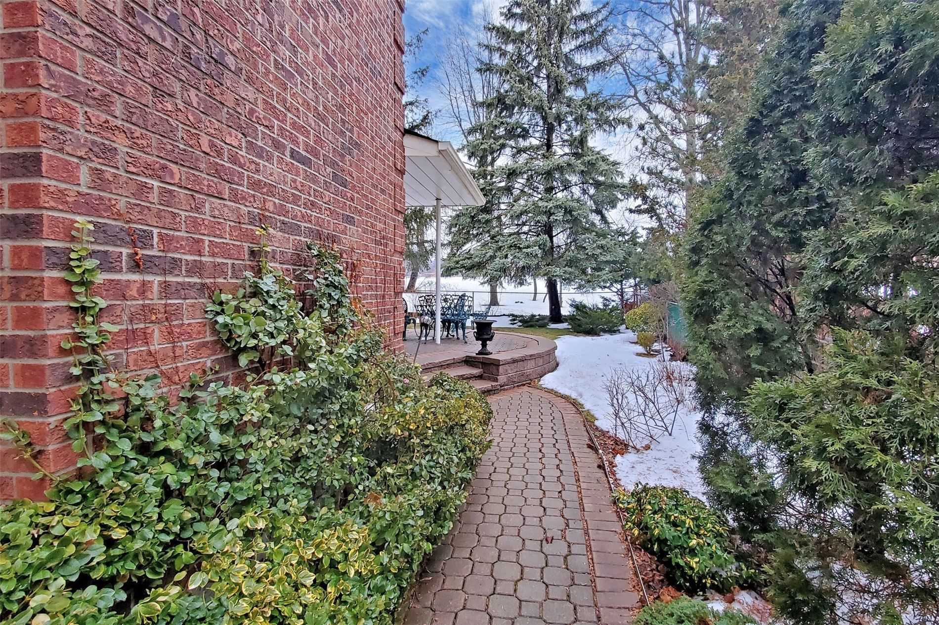 32 Barker Court