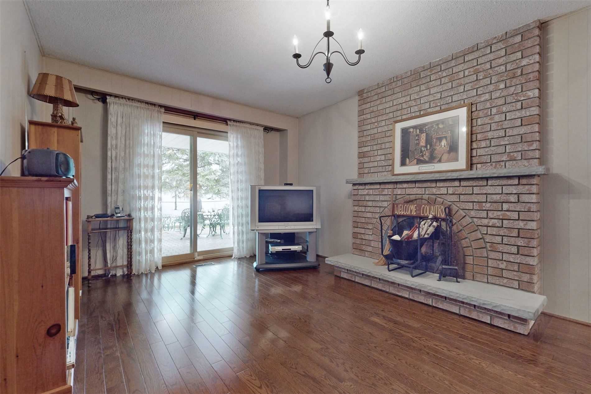 32 Barker Court
