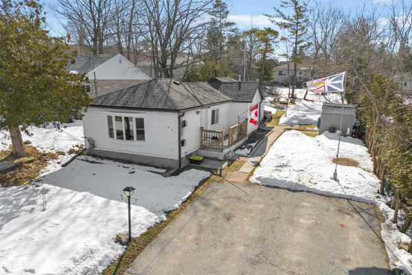 241 Woodycrest Ave, Georgina