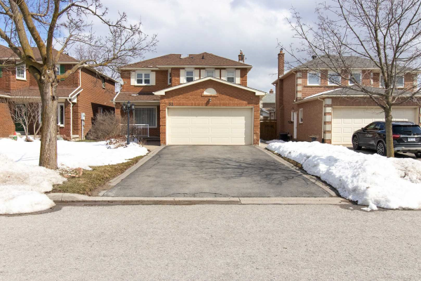 31 Okanagan Dr, Richmond Hill