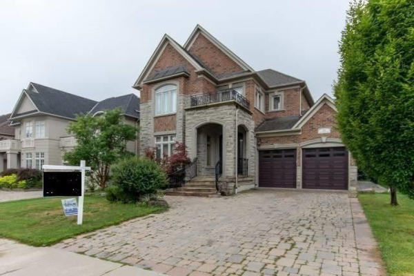 16 Springrain Crt, Vaughan