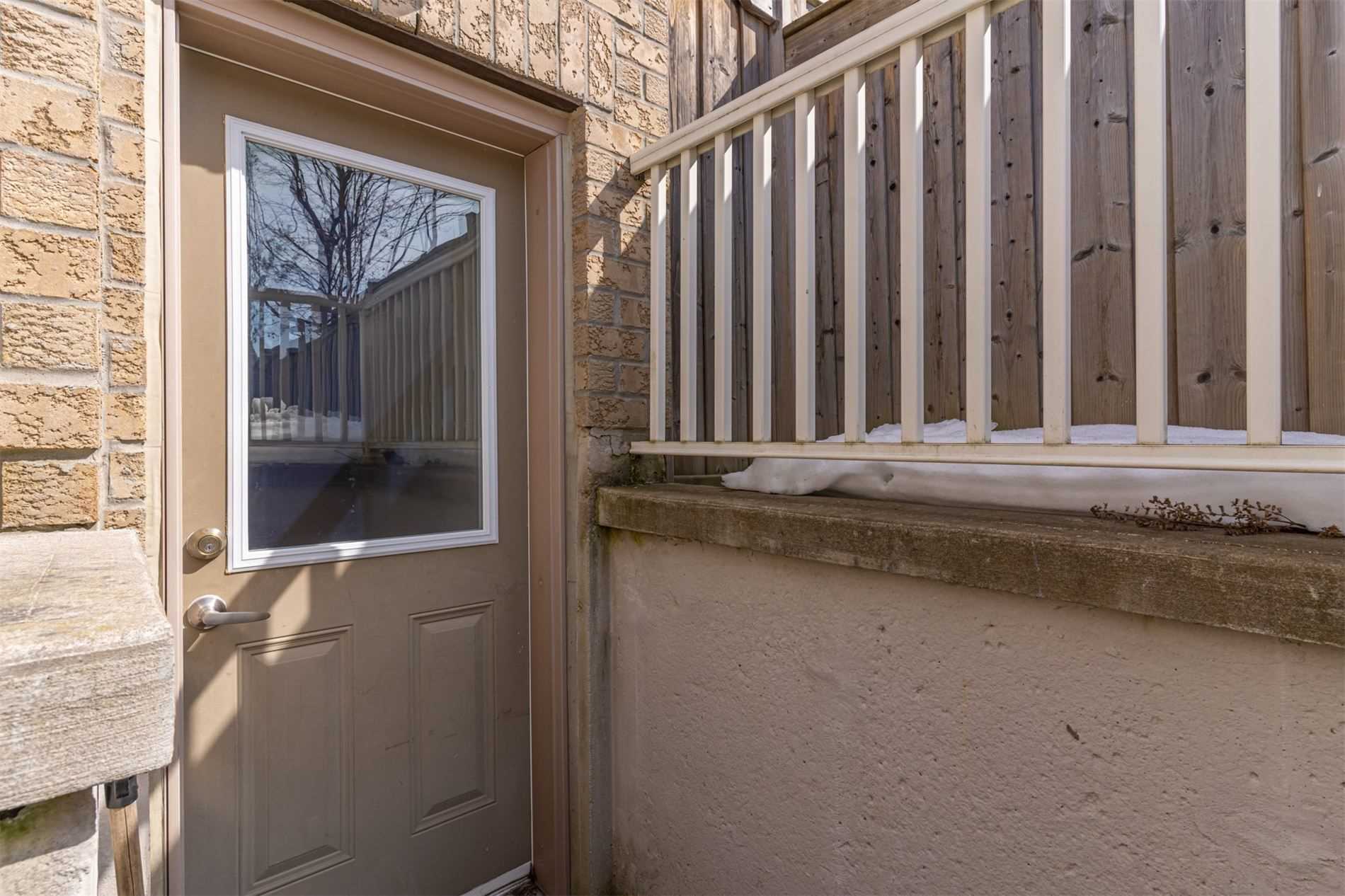 22 Westwind Cres