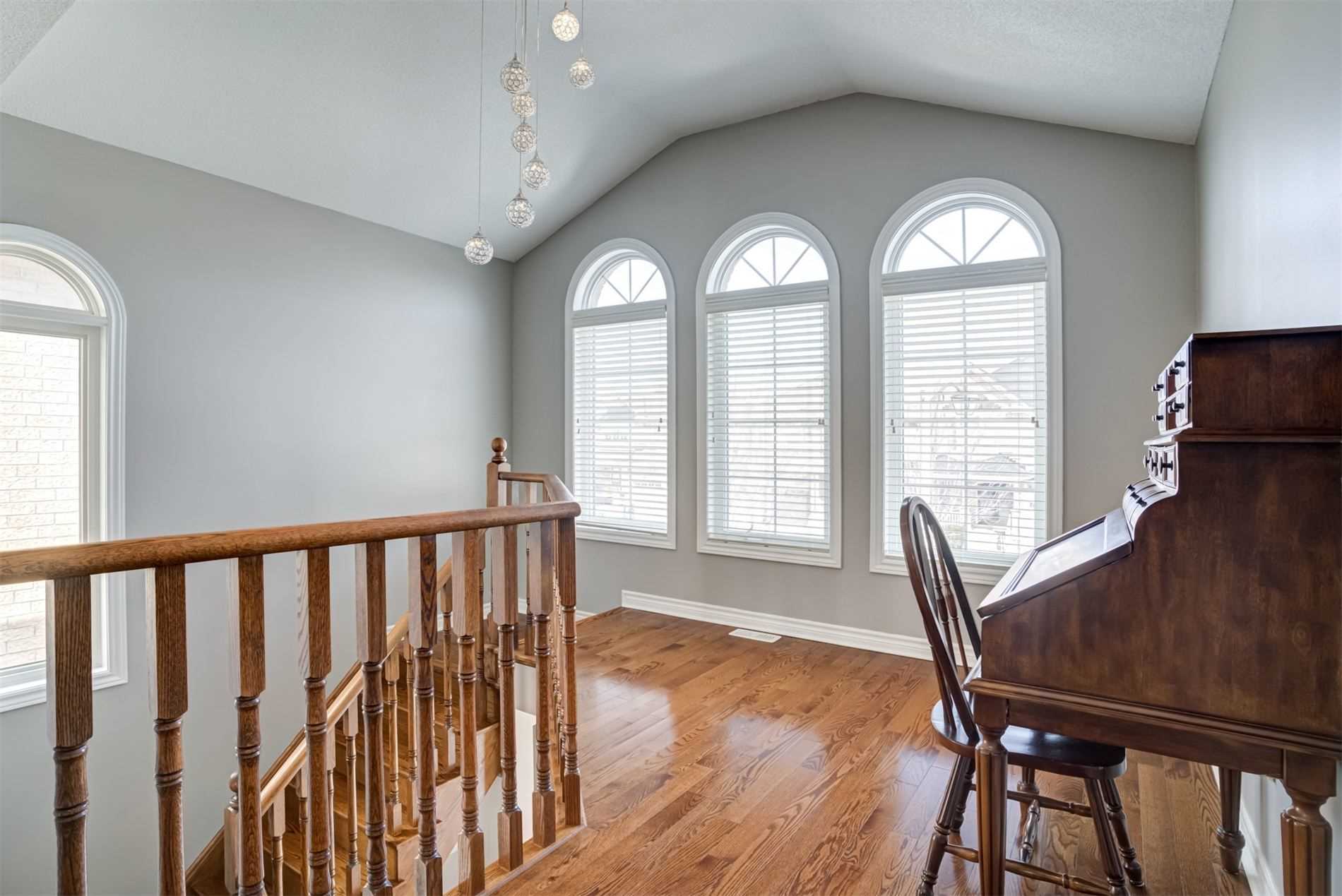22 Westwind Cres
